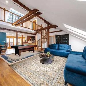 5bd Duplex - Billiard - Cinema - Prag