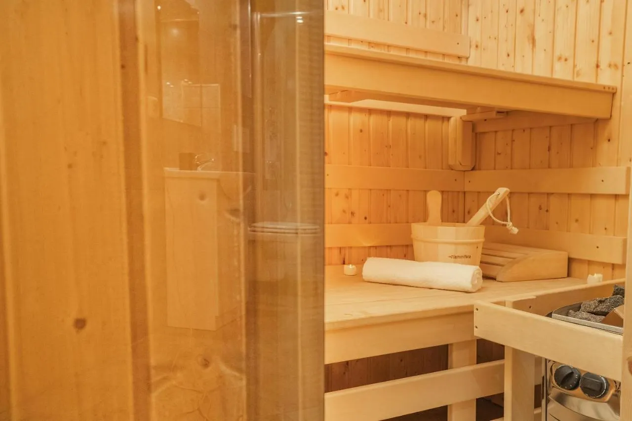 Wellness Studio! Finnish Sauna, Whirlpool, Gym & More! Prag Tschechische Republik